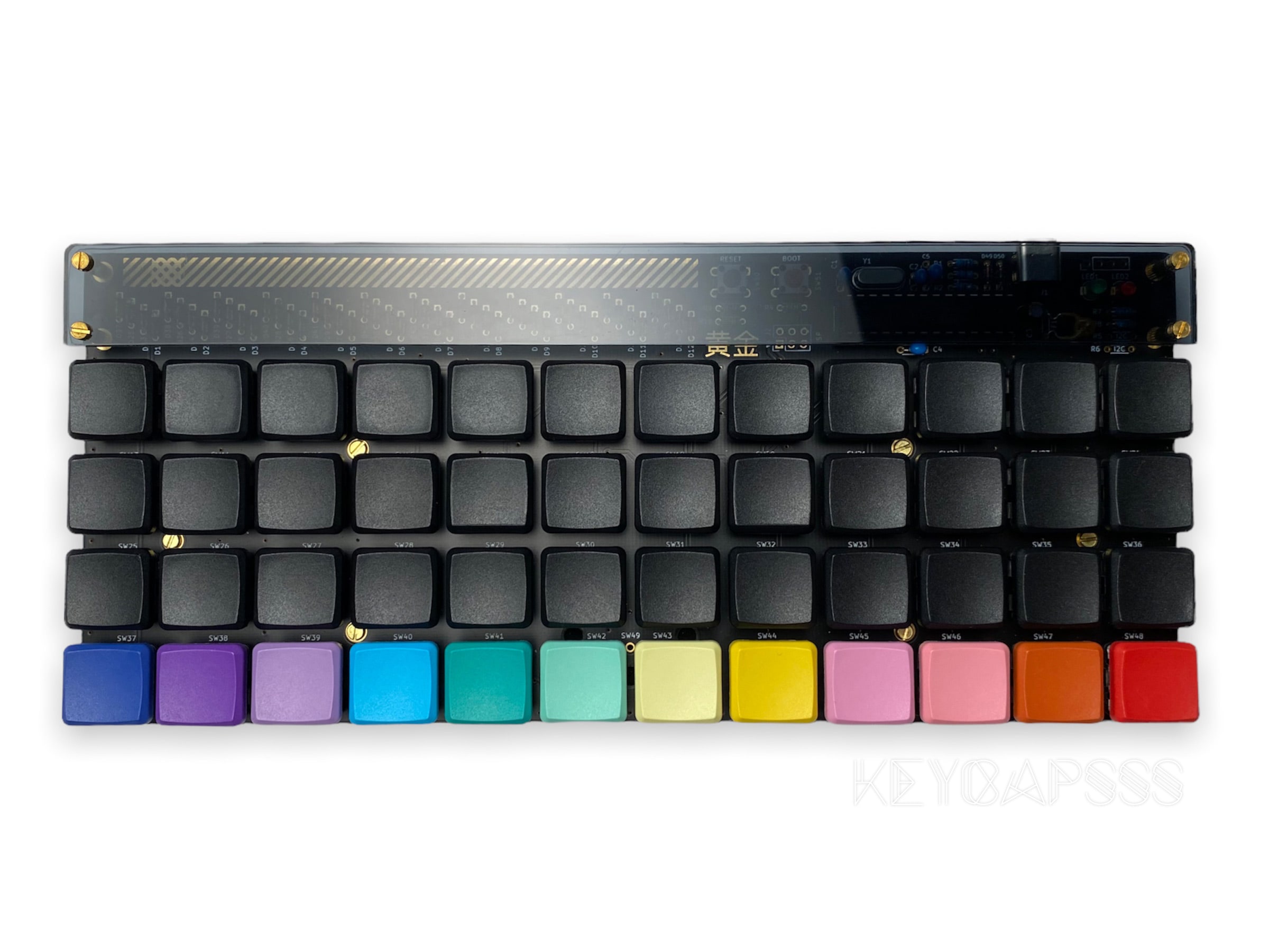 plaid-gold-dark-guard-plate-dye-low-profile-keycaps-1 Plaid Guard Plate 3mm Dark transparent