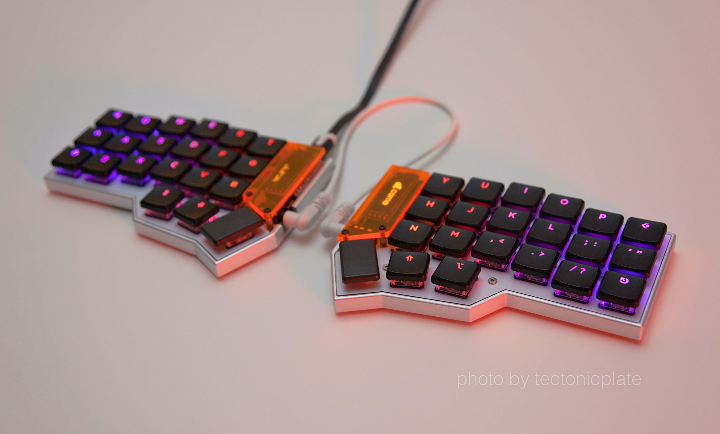 MBK Glow Choc Low Profile Keycap Set shine-through backlit Corne CRKBD