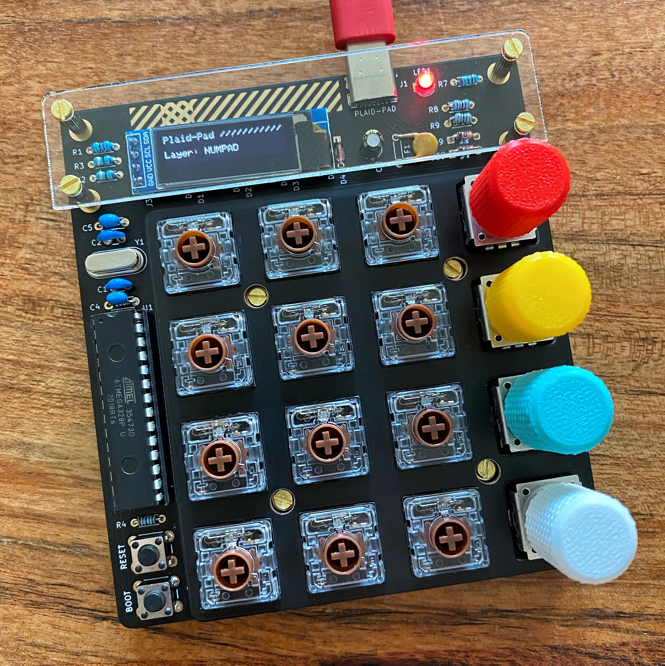 Plaid-Pad Choc Low Profile, Choc V2 and MX switch comparison